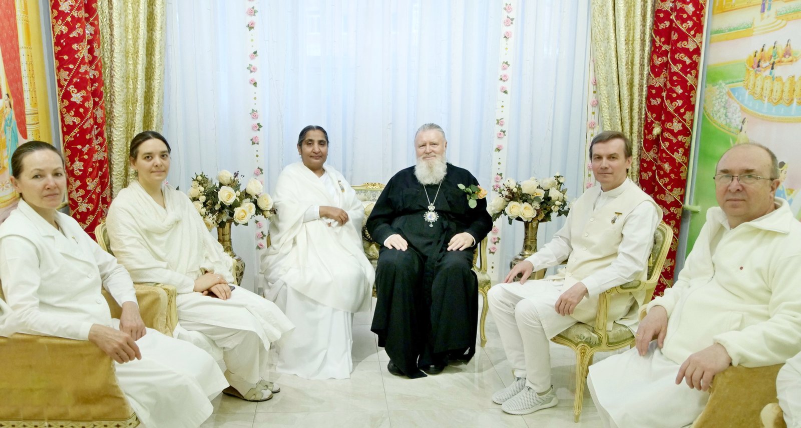 आर्कबिशप फादर जॉन (Ioannes) ने लाइटहाउस (सेंट पीटर्सबर्ग, रूस) का दौरा किया
